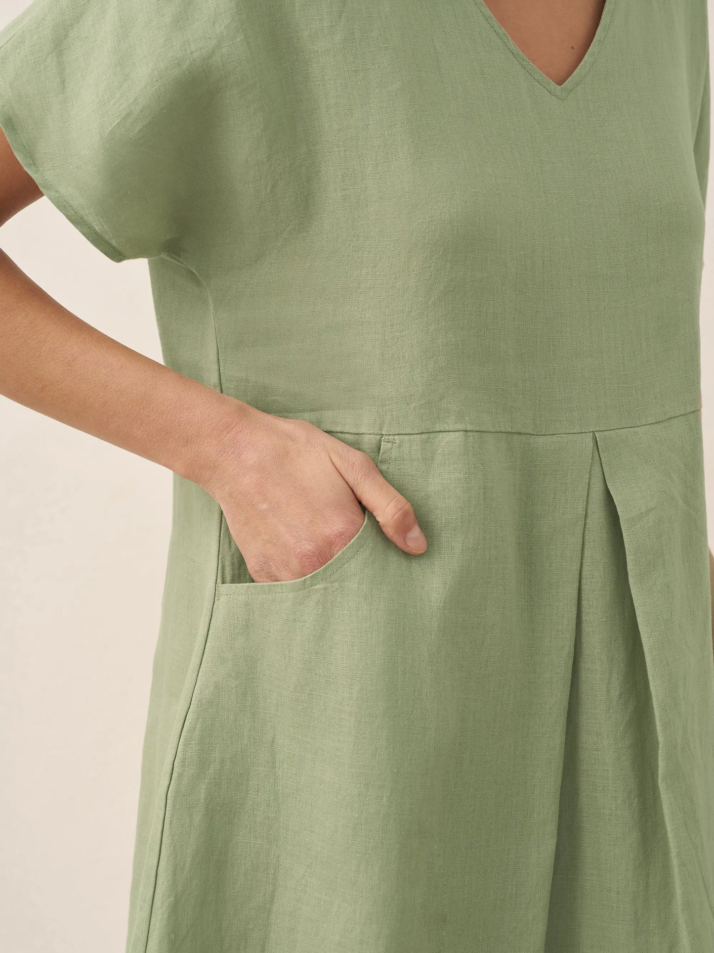 100% Linen V-Neck Pockets Swing Dress AINSLEY